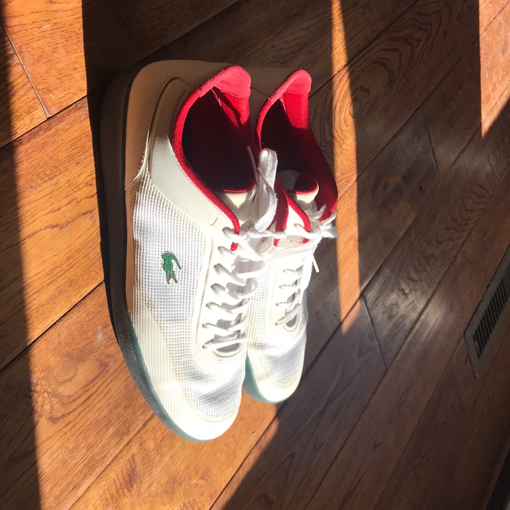 Lacoste men’s tennis shoe